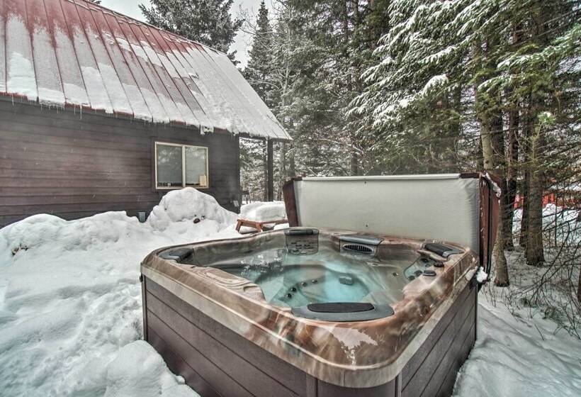 Beautiful Mccall Cabin: Perfect For Families!