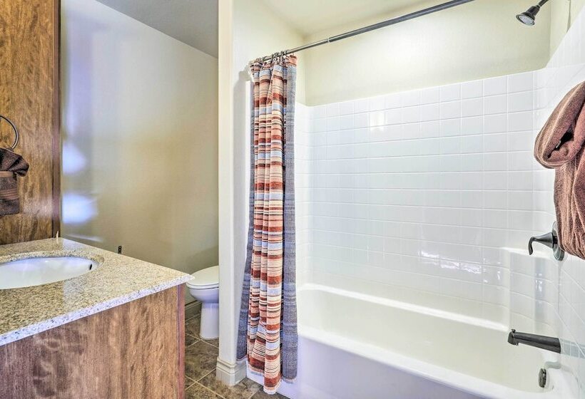 Beulah Home W/ Wraparound Porch & Mtn Views