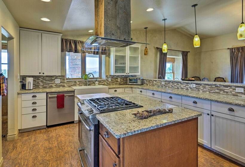 Beulah Home W/ Wraparound Porch & Mtn Views