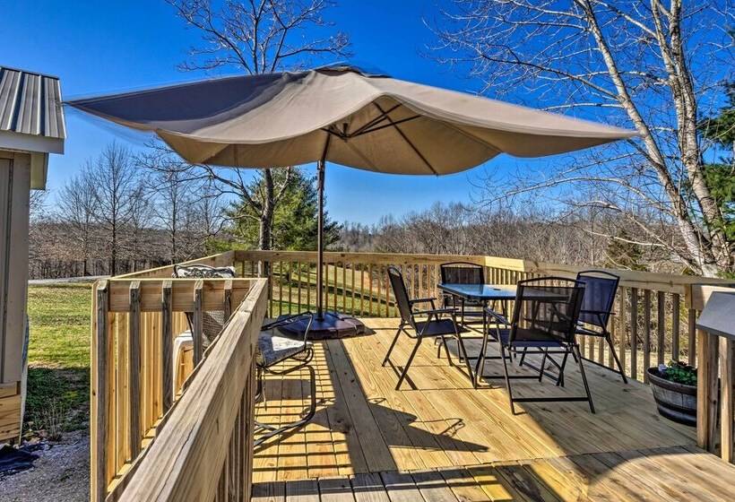 Boating Mecca: Near Dale Hollow Lake & Golf!