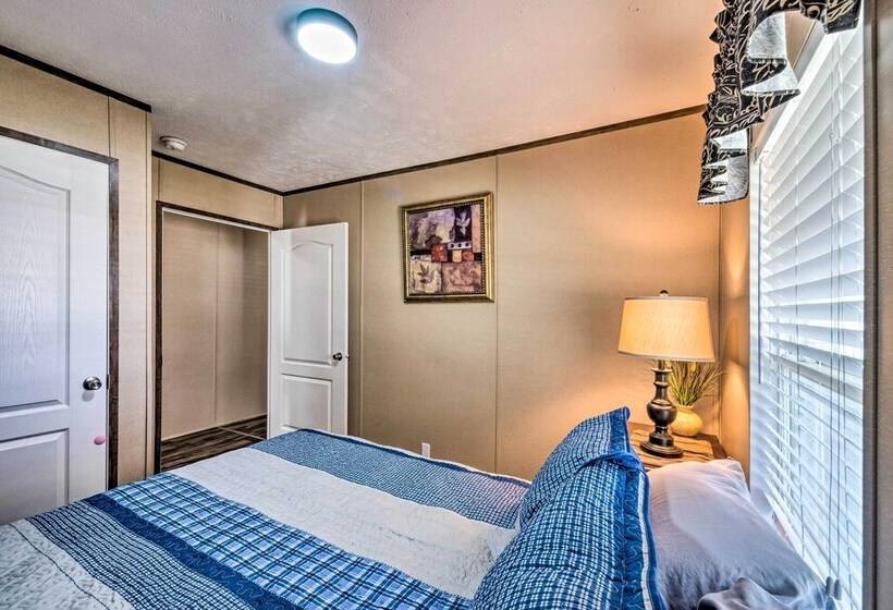 Boating Mecca: Near Dale Hollow Lake & Golf!