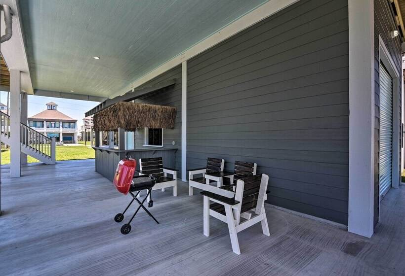 Steps To Coast: Bolivar Peninsula Beach House!