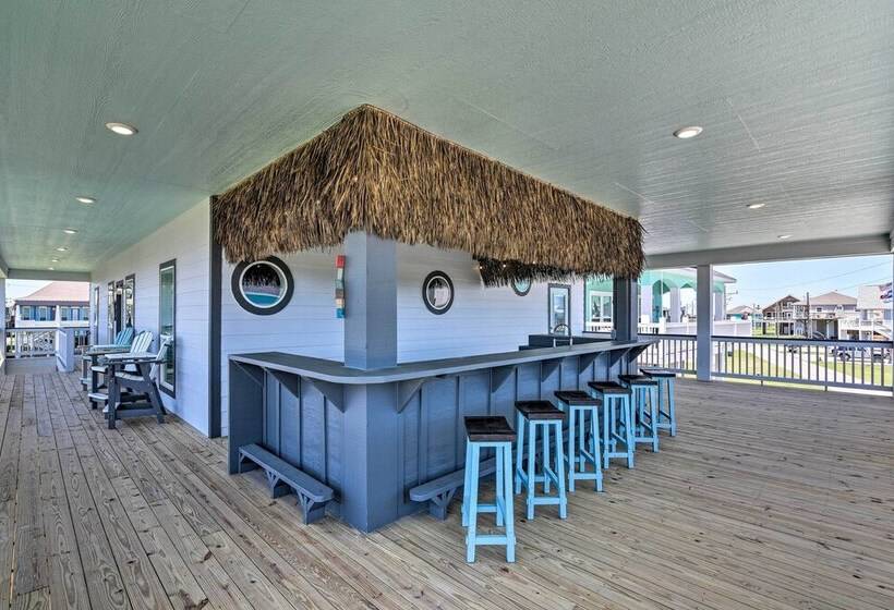 Steps To Coast: Bolivar Peninsula Beach House!