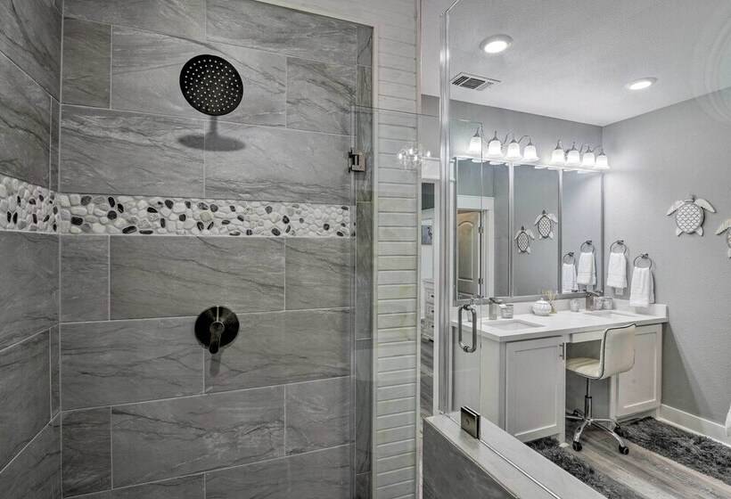 Steps To Coast: Bolivar Peninsula Beach House!