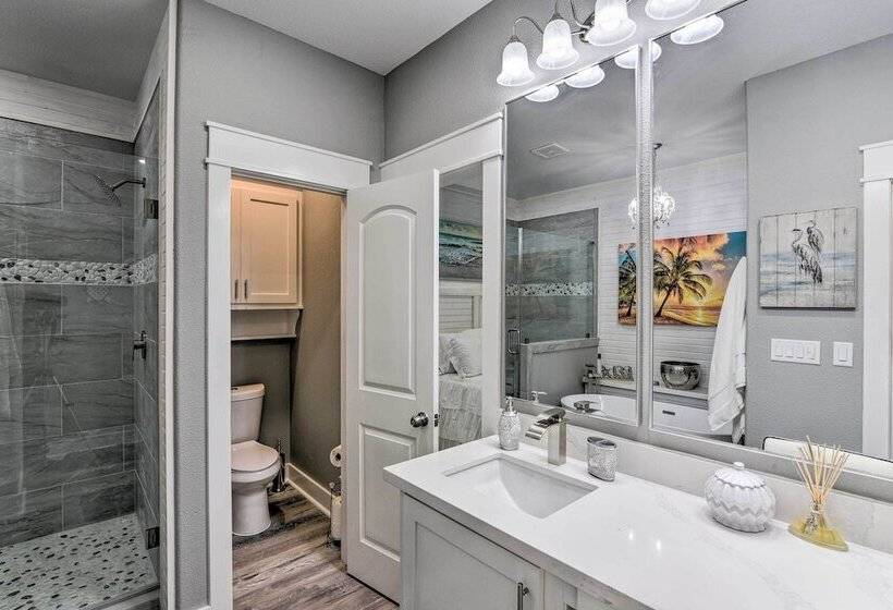 Steps To Coast: Bolivar Peninsula Beach House!