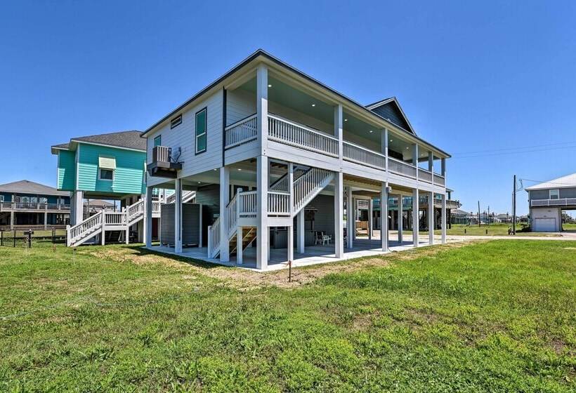Steps To Coast: Bolivar Peninsula Beach House!