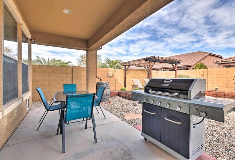 Bright & Airy Goodyear Home Near Golf Courses