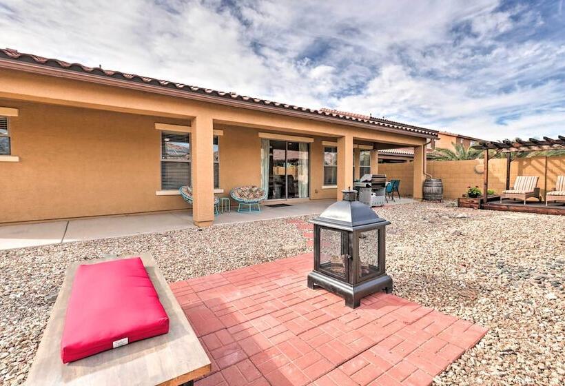 Bright & Airy Goodyear Home Near Golf Courses