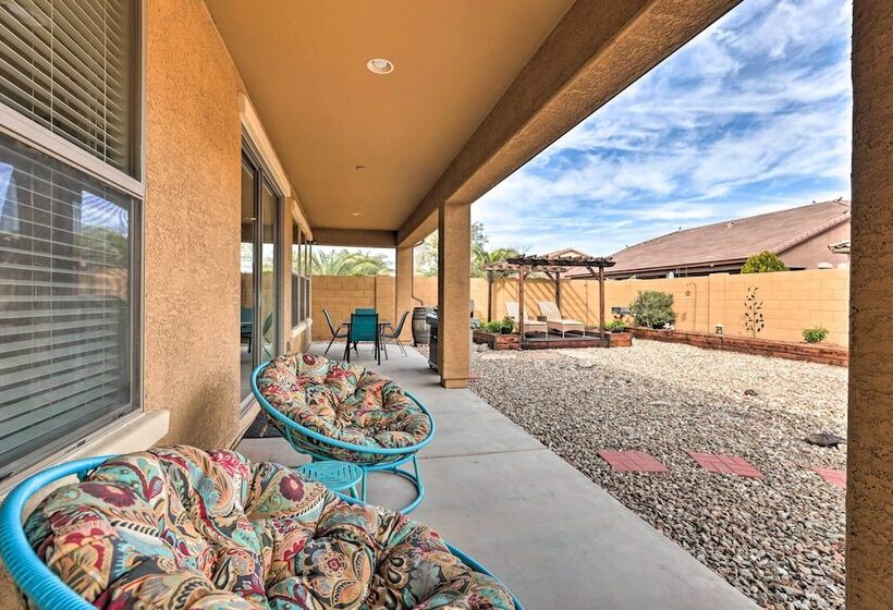 Bright & Airy Goodyear Home Near Golf Courses