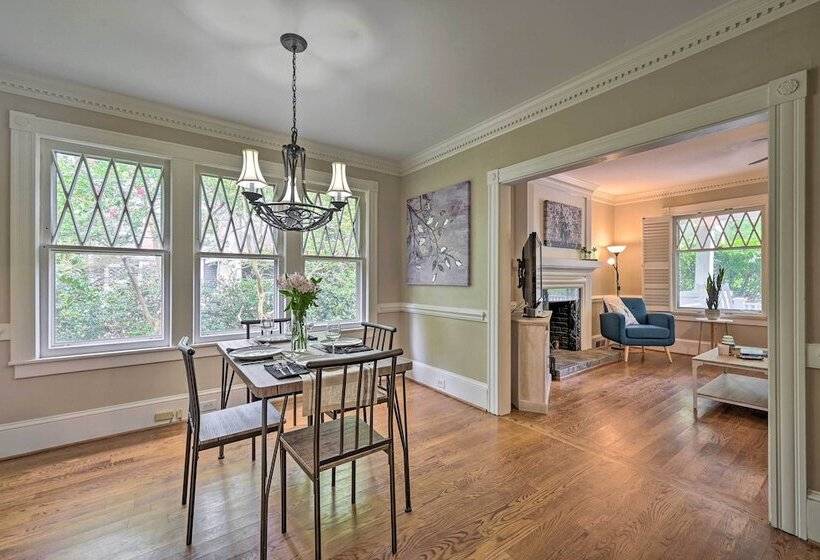 Bright Greensboro Escape ~ 1 Mi To Downtown