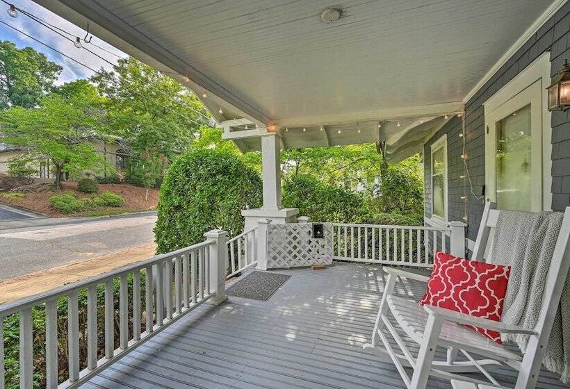 Bright Greensboro Escape ~ 1 Mi To Downtown
