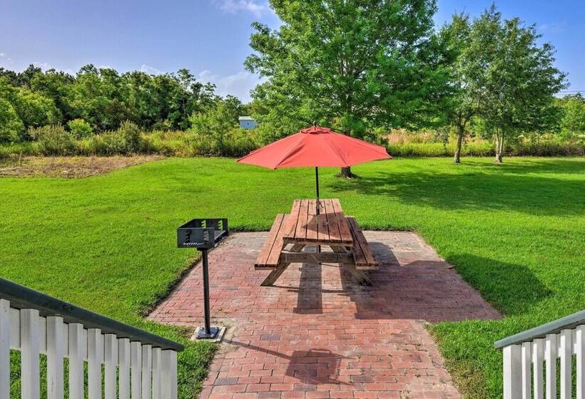 Bright Waveland Home   Walk To Beach Access!