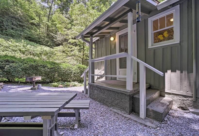 Bryson City Home W/ Private Fire Pit & Creek!