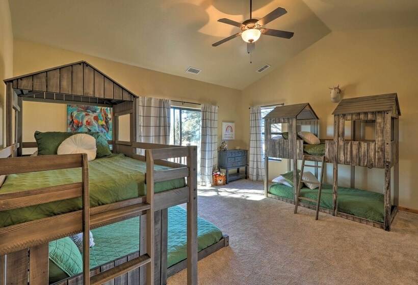 Munds Park Cabin: Deck, Near Pinewood Golf Course