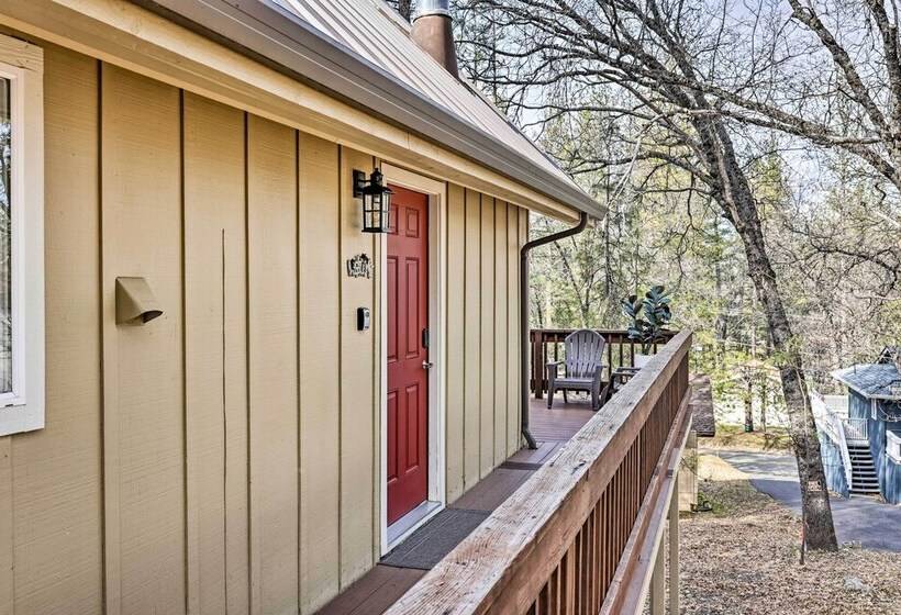 California Cabin W/ Lake Access: 28 Mi To Yosemite