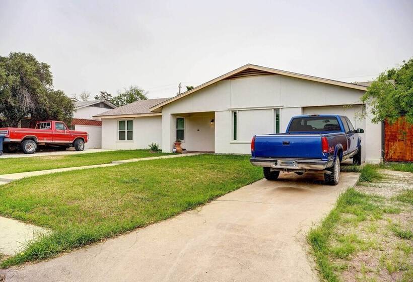 Centrally Located Eagle Pass Home W/ Pool!