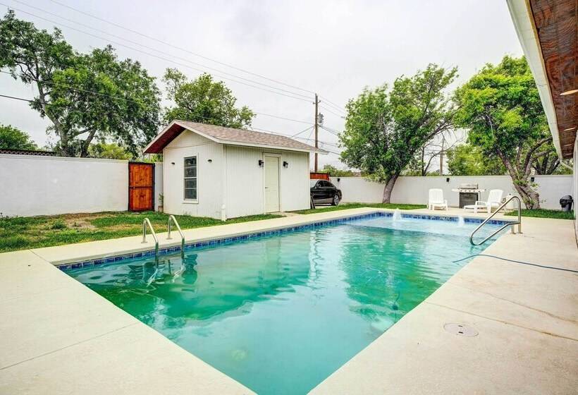 Centrally Located Eagle Pass Home W/ Pool!