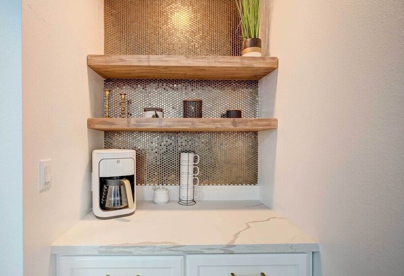 Centrally Located Eagle Pass Home W/ Pool!