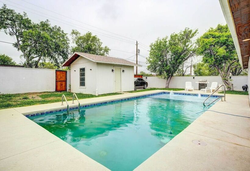 Centrally Located Eagle Pass Home W/ Pool!