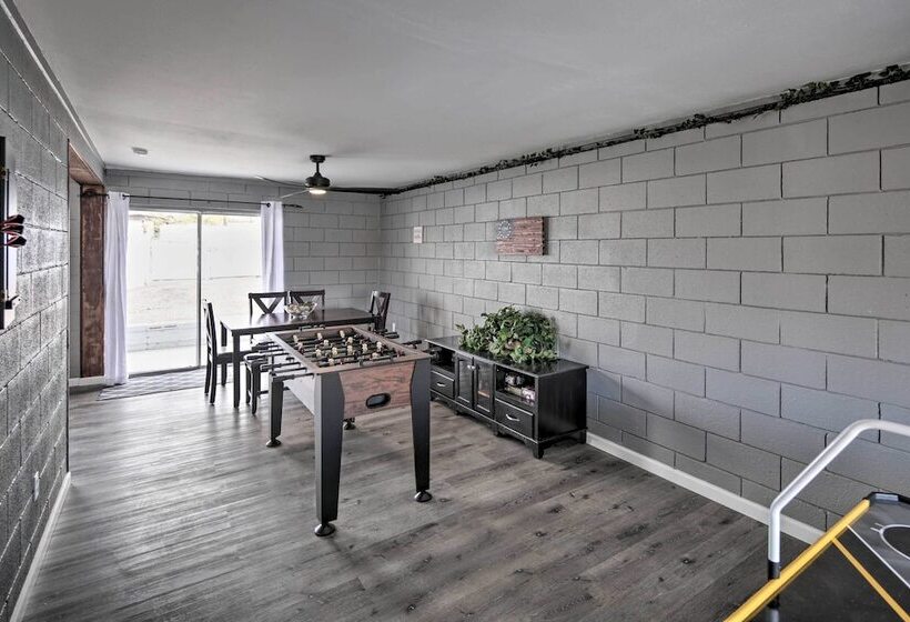 Centrally Located Gem With Laughlin Strip Views!