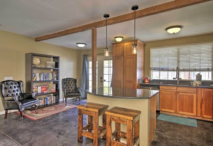 Central Phoenix Cottage W/ Private Yard!