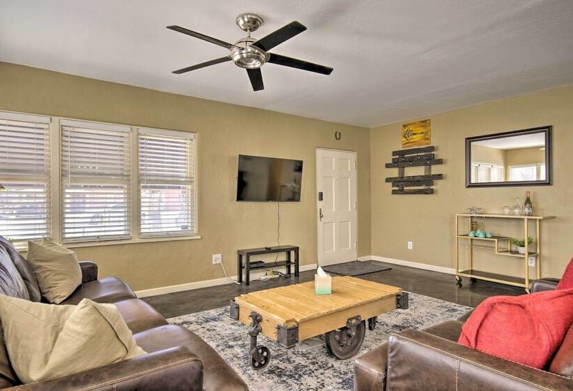 Central Phoenix Cottage W/ Private Yard!