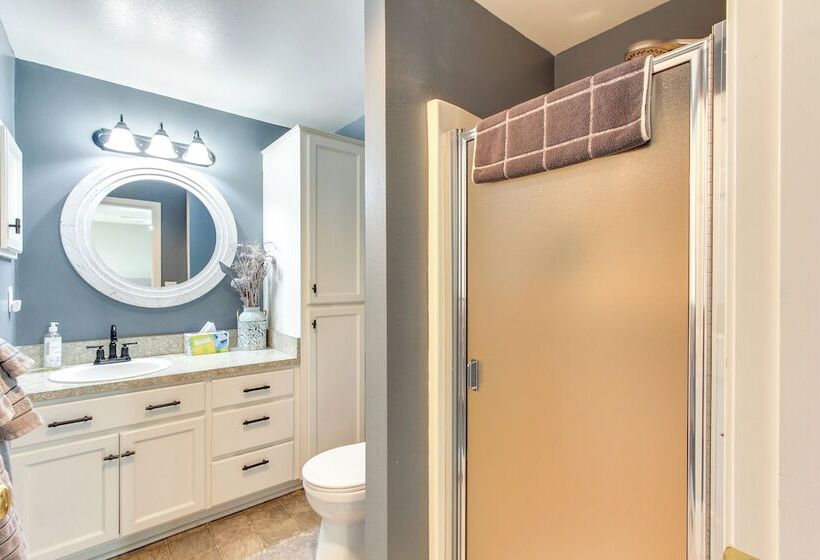 Charming Eugene Home W/ Fire Pit: 8 Mi To Uo!