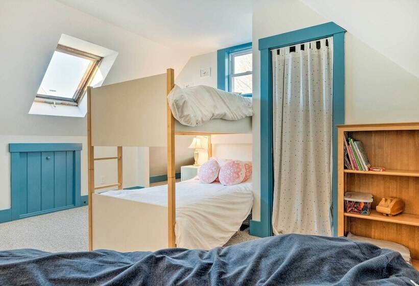 Charming Farmhouse: Walk To Village + Trails!