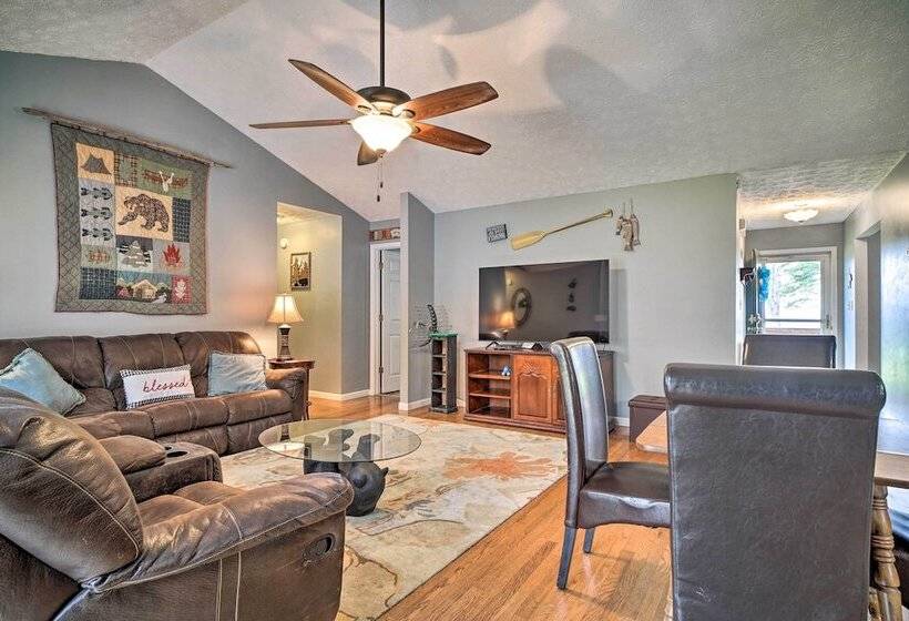 Charming  Hideaway Haven  Near Pigeon Forge!