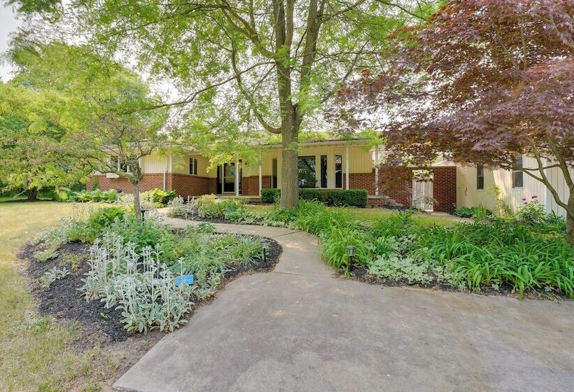 Charming Home W/ Pool + Deck ~ 9 Mi To Umich!