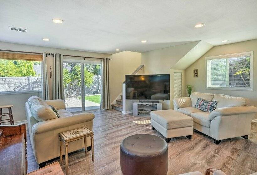 Charming Laguna Hills Home W/ Private Hot Tub