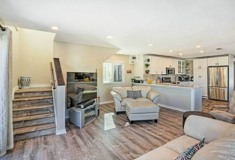 Charming Laguna Hills Home W/ Private Hot Tub