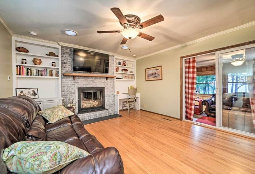 Charming Lakefront Home W/ Grill & Fire Pit!