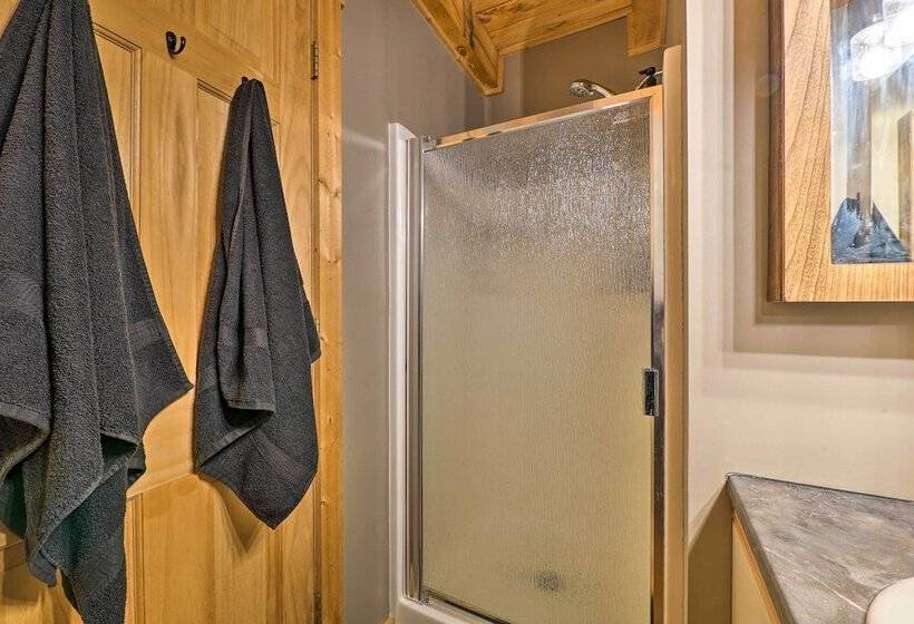 Charming Log Cabin At Double Jj Ranch Resort!