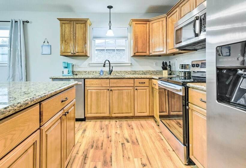 Long Beach Gulf Coast Cottage ~ Half Mi To Sand!