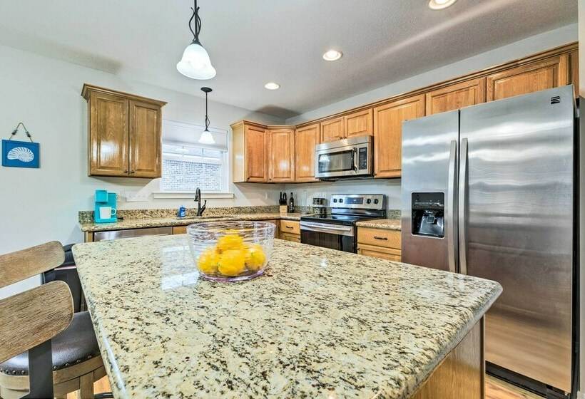 Long Beach Gulf Coast Cottage ~ Half Mi To Sand!