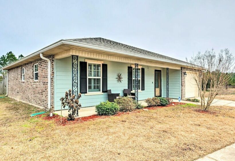 Long Beach Gulf Coast Cottage ~ Half Mi To Sand!