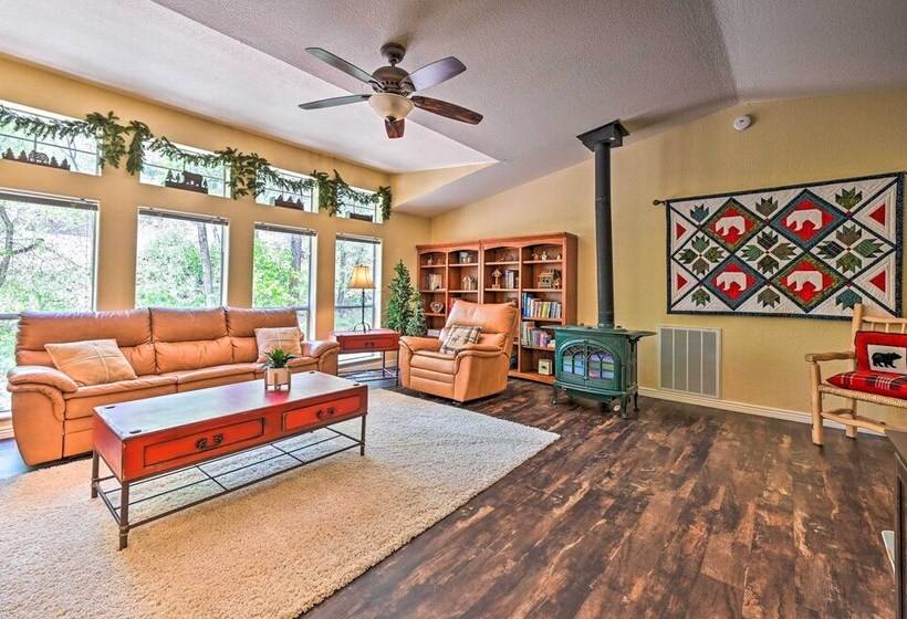 Creekside Payson Cabin W/ Deck   Near Hiking!