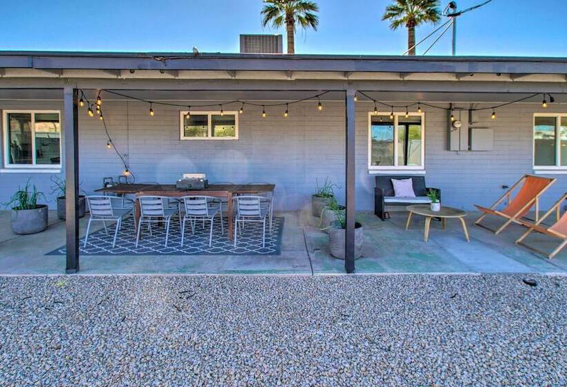 Charming Phoenix Home W/ Patio ~ 3 Miles To Dtwn!