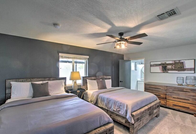 Charming Phoenix Home W/ Patio ~ 3 Miles To Dtwn!