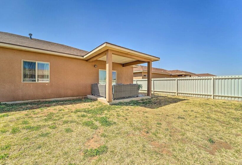 Charming Portales Retreat Across From Enmu!
