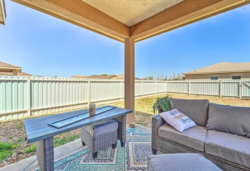 Charming Portales Retreat Across From Enmu!