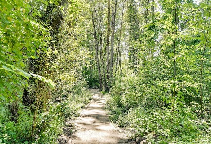 Charming Portland Home, Walk To Light Rail!