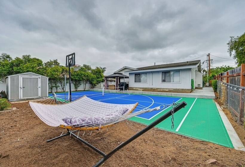 Updated Poway Farmhouse: Walk To Parks!