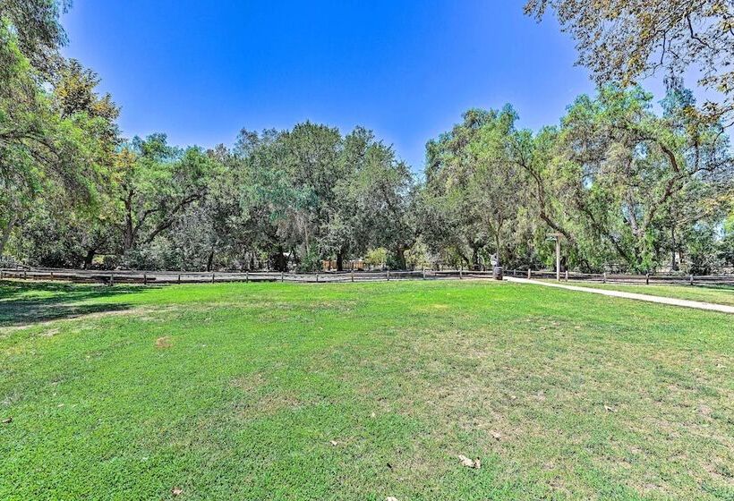 Updated Poway Farmhouse: Walk To Parks!