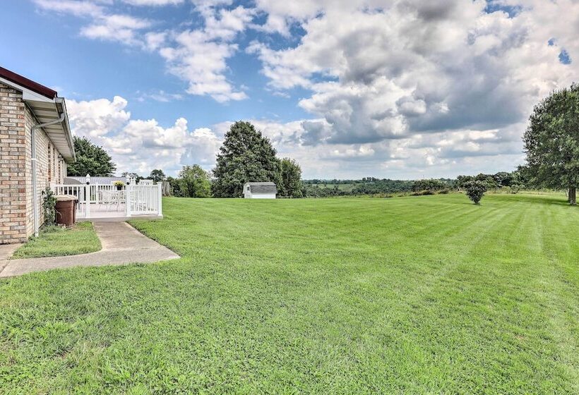 Charming Williamstown Retreat W/ Private Yard