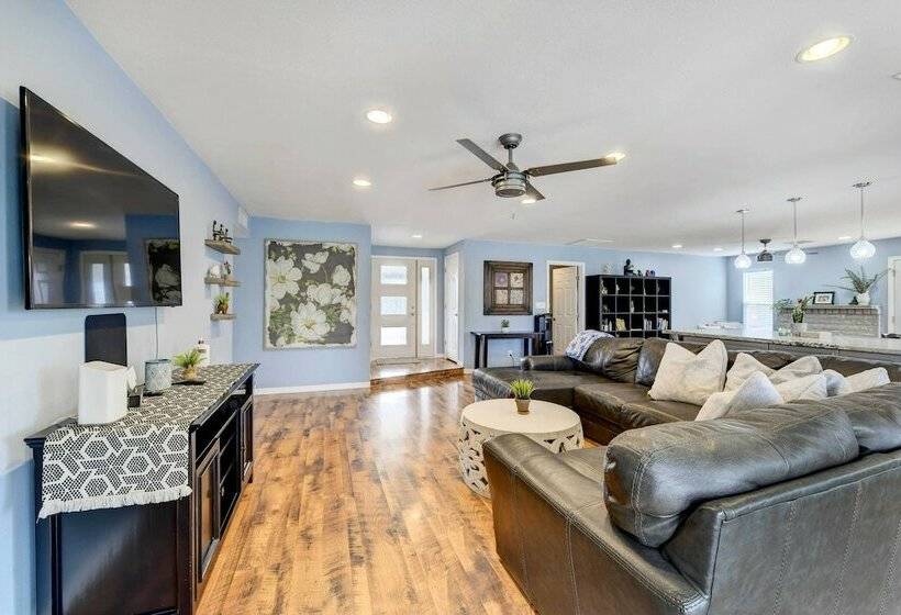 Cheerful Chandler Retreat With Private Pool!