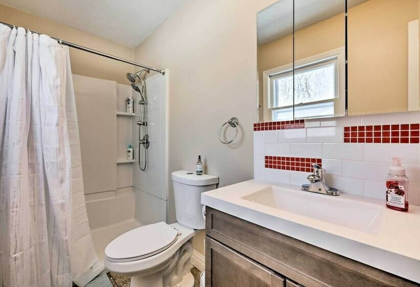 Chic, Cozy Home W/ Game Room In The Poconos!