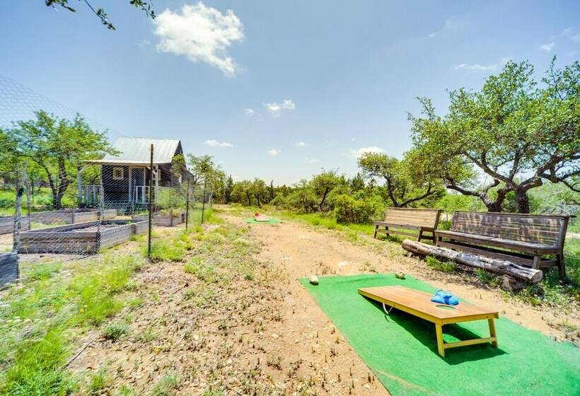 Chic House In Spring Branch W/ Lush Outdoor Space!
