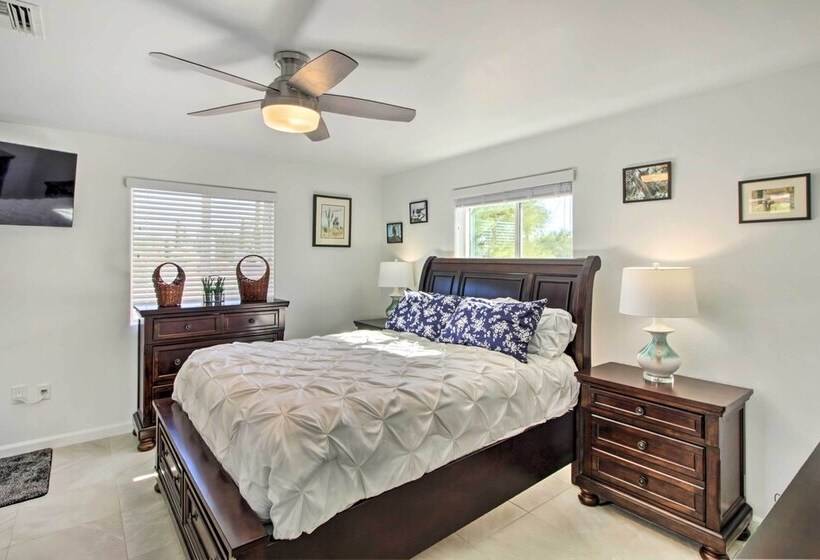 Classy Tucson Escape W/ Fire Pit On 5 Acres!